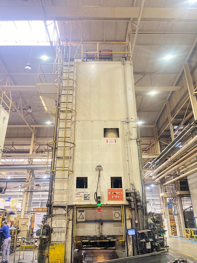 Used 800 tons Press Sheet Stamping Mechanical WMW Erfurt PKZV800FS