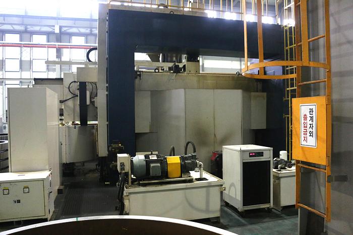 Used Lathe Vertical Turning CNC HNK 25/35