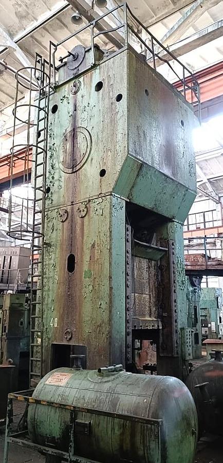 Used 1250 tons Press Trimming WMW Erfurt PKZe1250