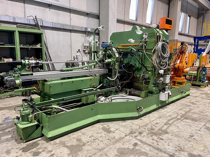 Used Radial Forging SKK10 GFM