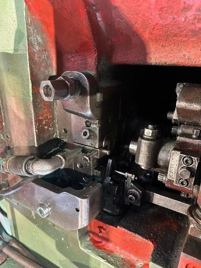 Used Header Progressive Bolt Maker National M34S1