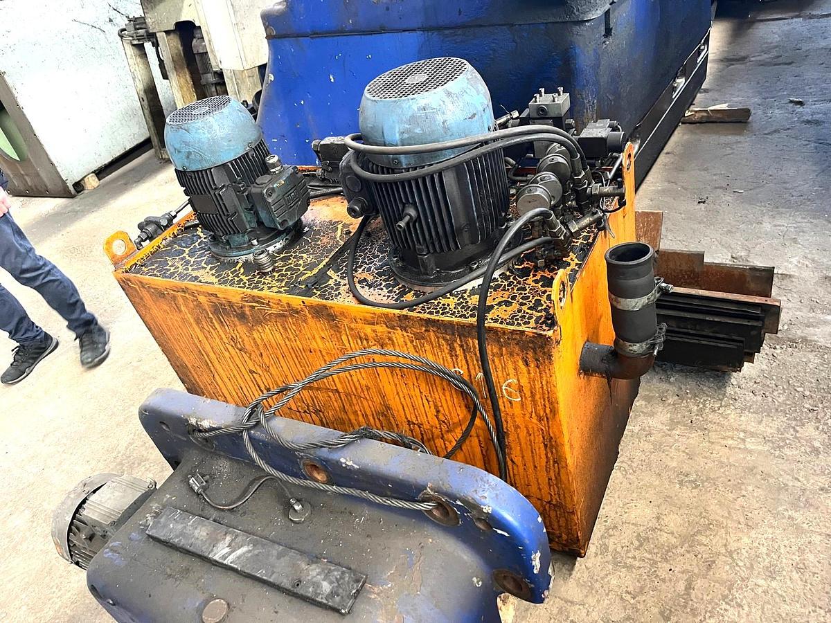 Used Lathe Heavy Duty CNC