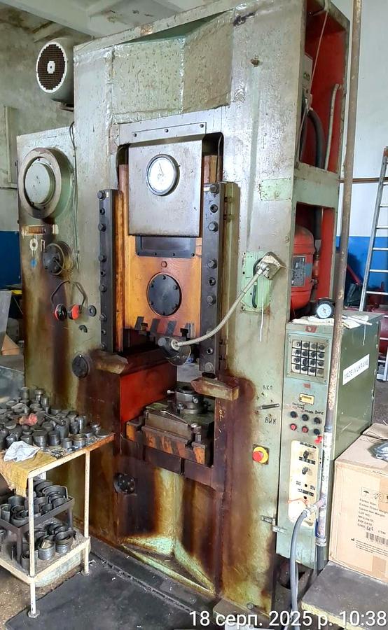 Used 400 tons Press Knuckle Joint Coining Barnaul Russia KB8336