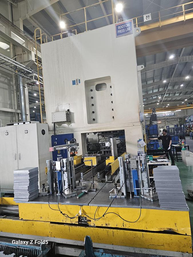 600 tons Press Sheet Stamping Mechanical KMC KDH-600-1