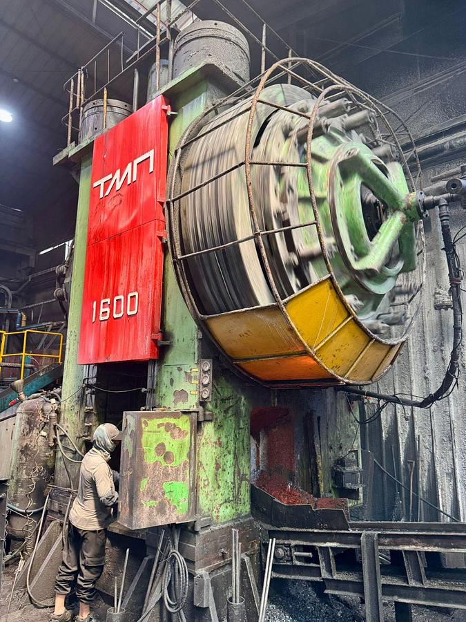 Used 1600 tons Press Hot Forging TMP Voronezh KB8542