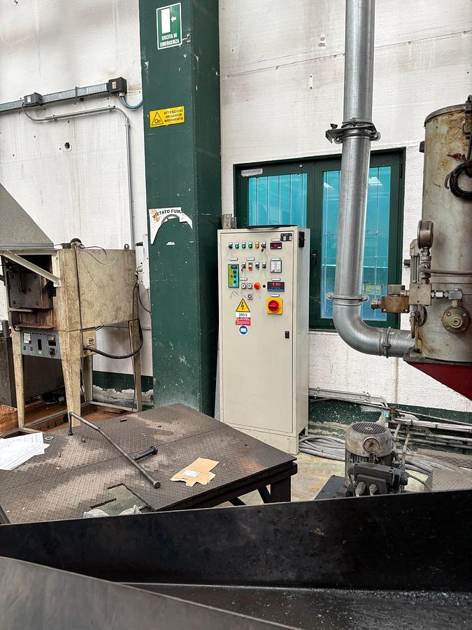 Used 650 tons Press Hot Forging Farina GAS650