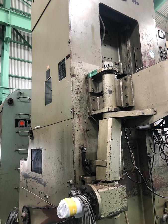 Used 450 tons Press Cold Forging Komatsu Maypress MKN220