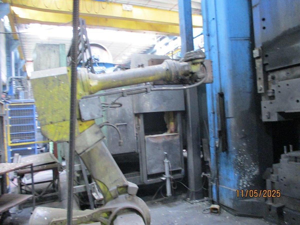 Used 3150 tons Press Friction Screw Vaccari PVE560