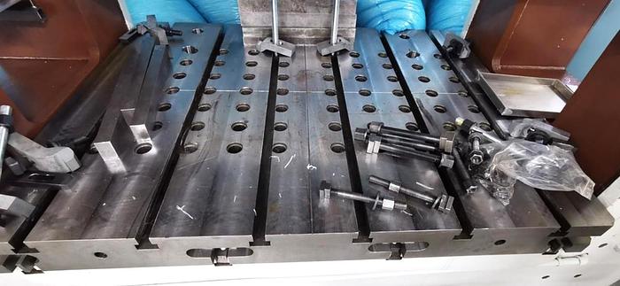 Used 250 tons Press Trimming Smeral LKT250D