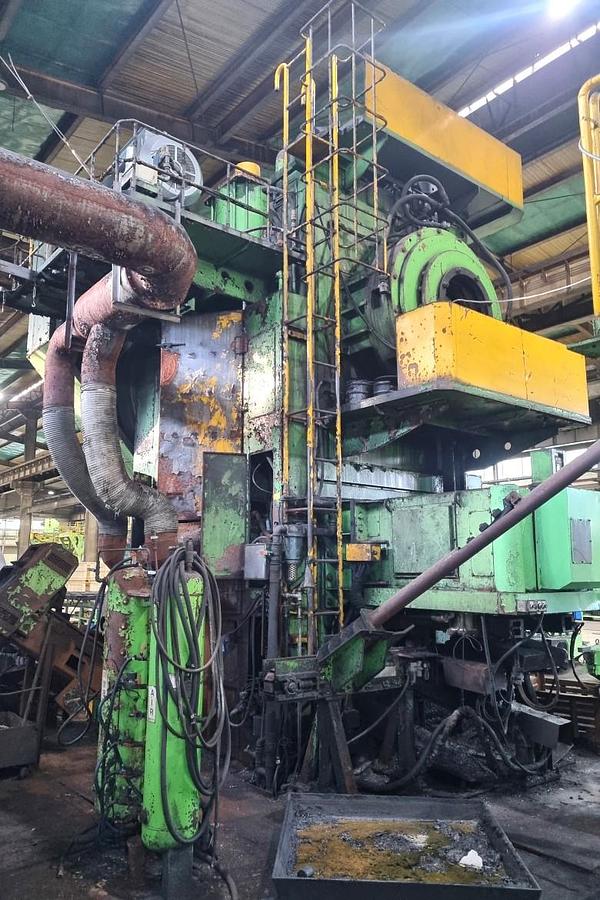 Used 3200 tonsPress Hot Forging