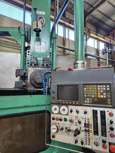 Used Lathe Vertical Turning CNC OM