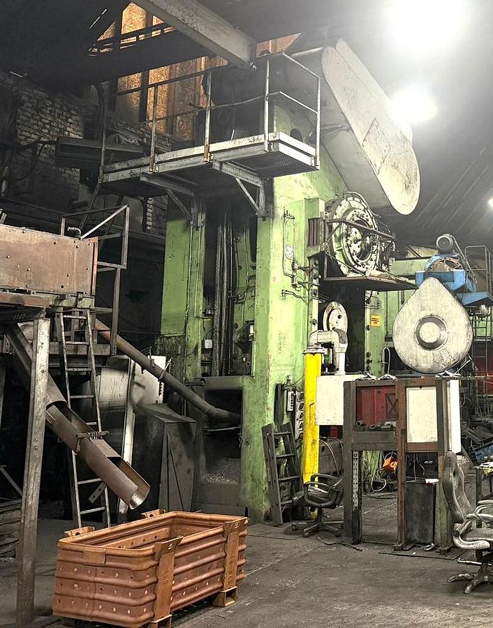 Used 2500 tons Hot Forging Line National