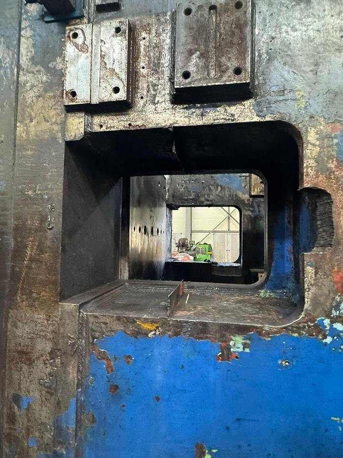 Used 1600 tons Press Hot Forging Hosung HFP1600