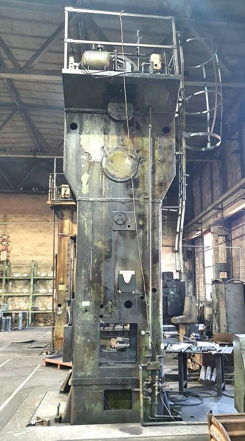 Used 400 tons Press Trimming WMW Erfurt, Germany PKZ400