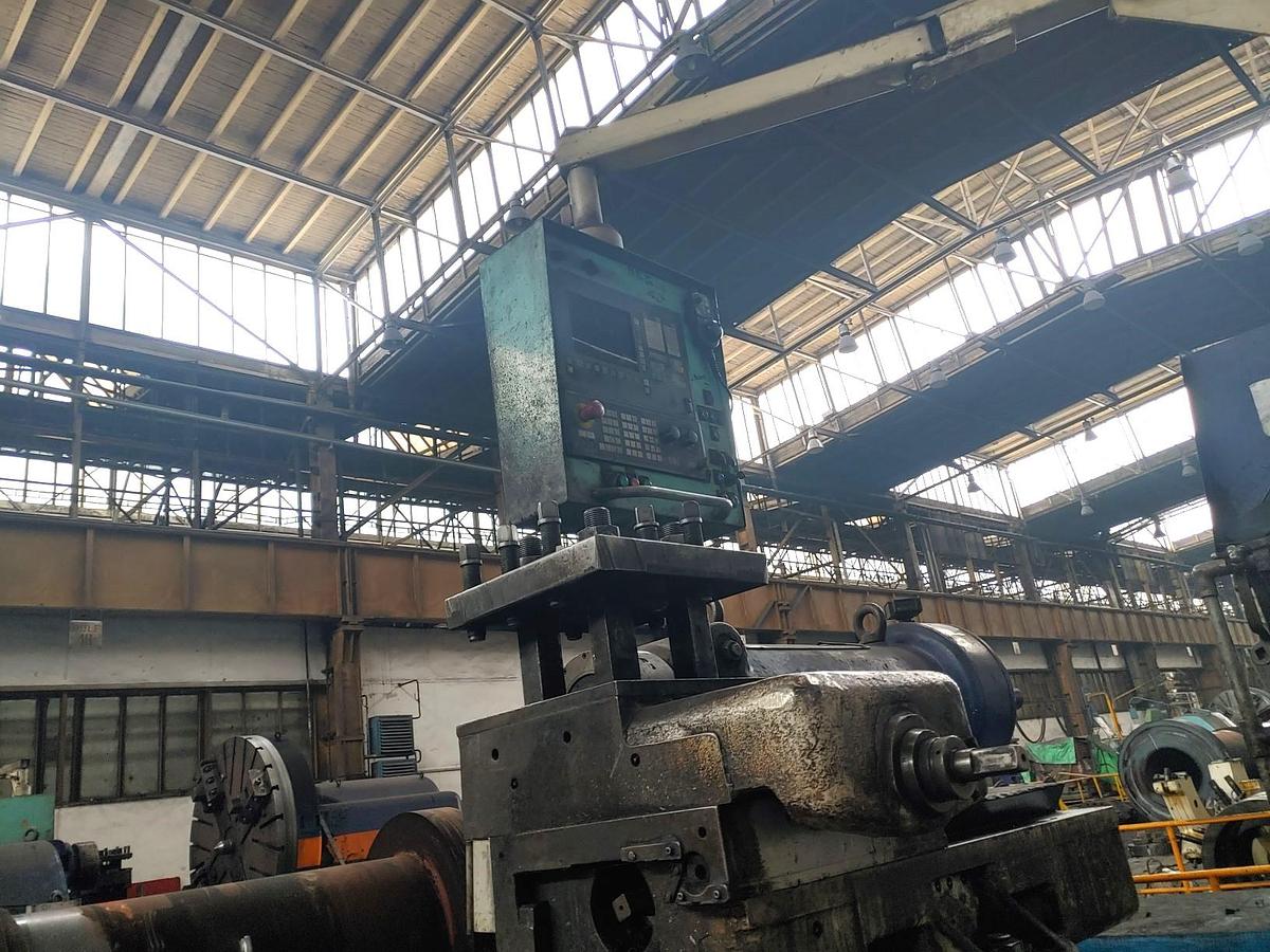 Used Lathe Heavy Duty CNC