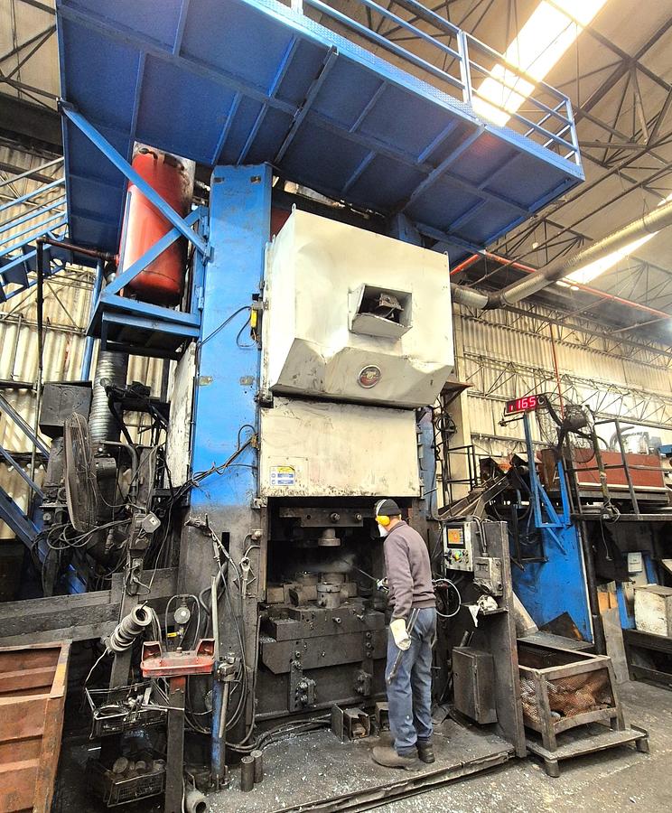 Used 1600 tons Press Hot Forging Smeral LZK1600