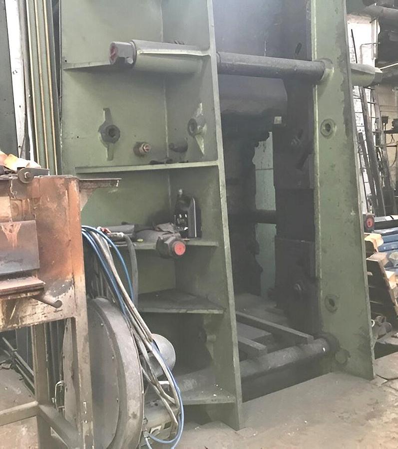 Used 16 tons Hammer Counterblow Beche DGH16