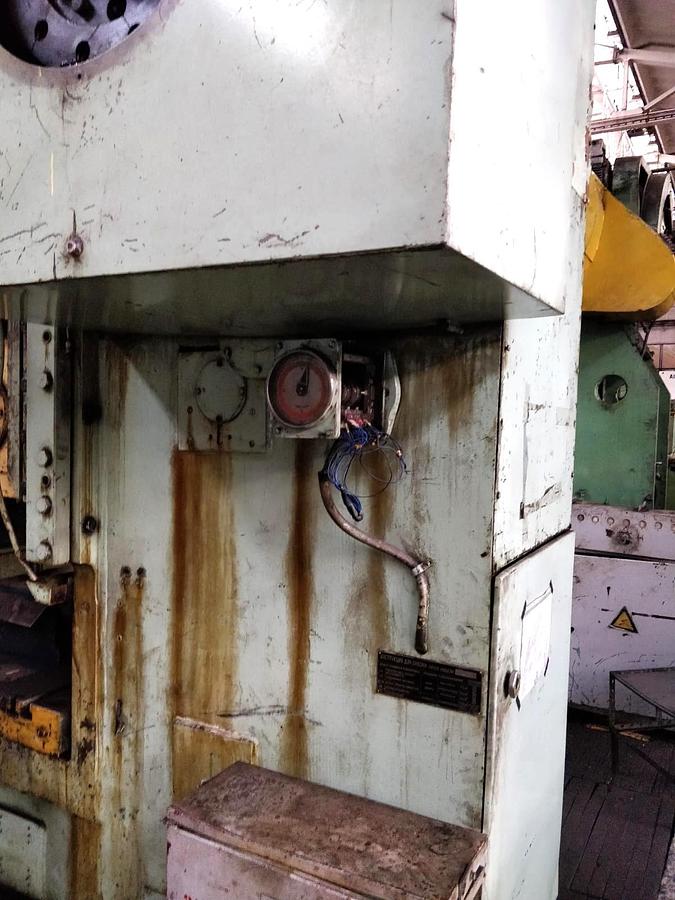 Used 1000 tons Press Knuckle Joint Coining Barnaul KB8340