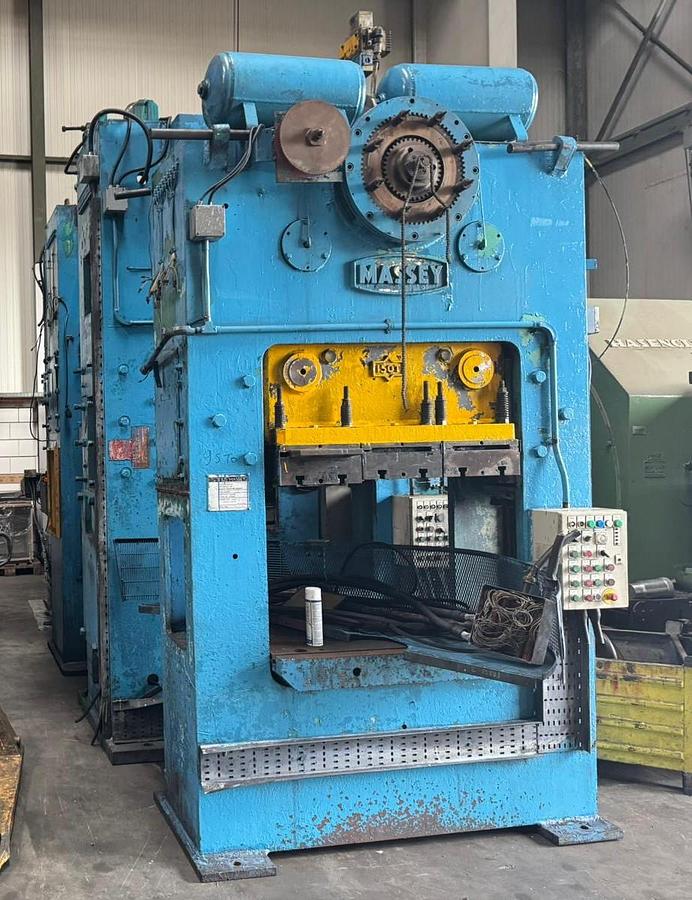 Used 150 tons Press Trimming Massey