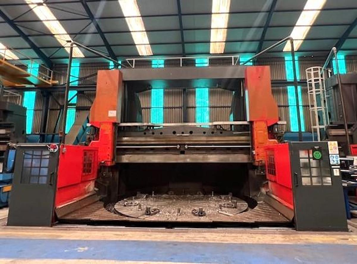 Used Lathe Vertical Turning CNC Blansko SKD50