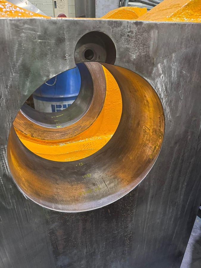 Refurbished 1600 tons Press Hot Forging National Maxipress