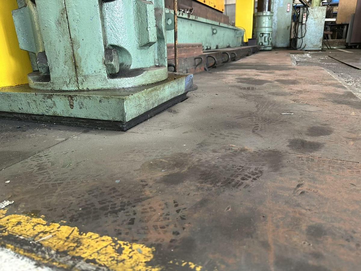 Used 2000 tons Press Sheet Stamping Hydraulic Daito KPH-2000
