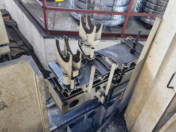 Used Kohchiyama CNC Gear Cutting & Turning Machine SH-55