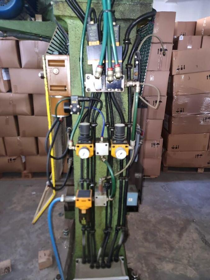 Used 400 tons Press Knuckle Joint Coining Barnaul KB8336