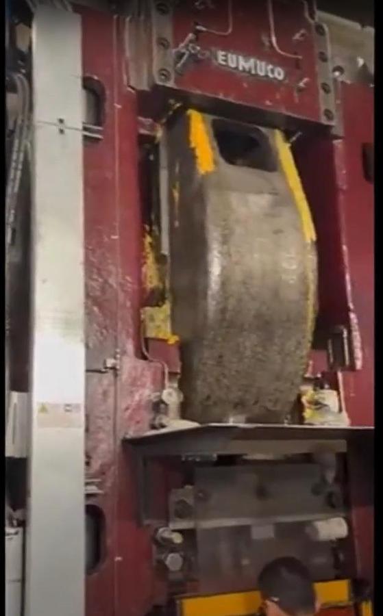 Used 1000 tons Press Hot Forging Eumuco