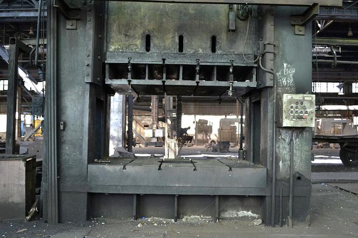 Used 1000 tons Press Trimming Romanian