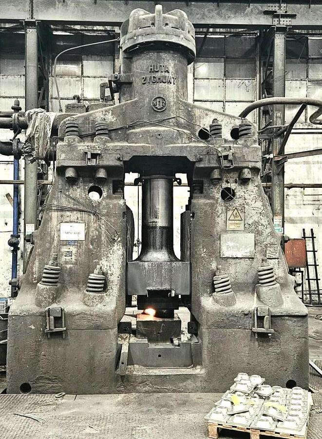 Used 3.5 tons Hammer Forging Pneumatic Huta MPM3000