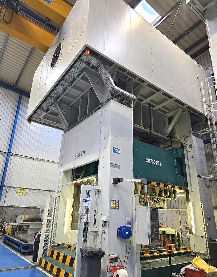 Used 800 tons Press Sheet Stamping Hydraulic Loire 800-150