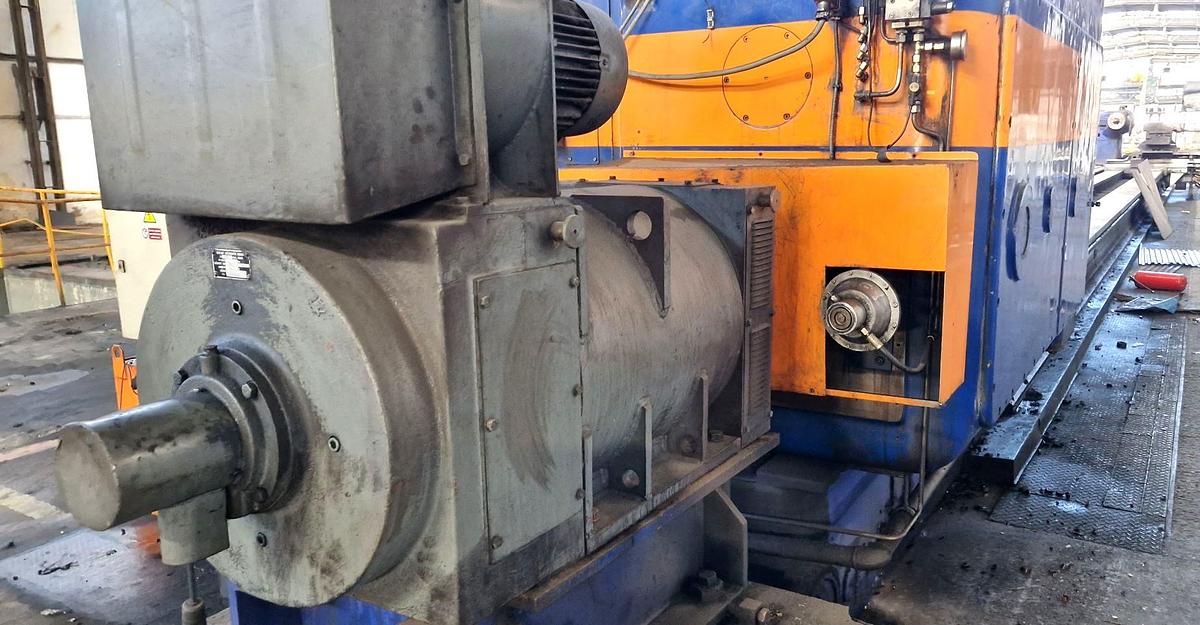 Used Lathe Heavy Duty CNC