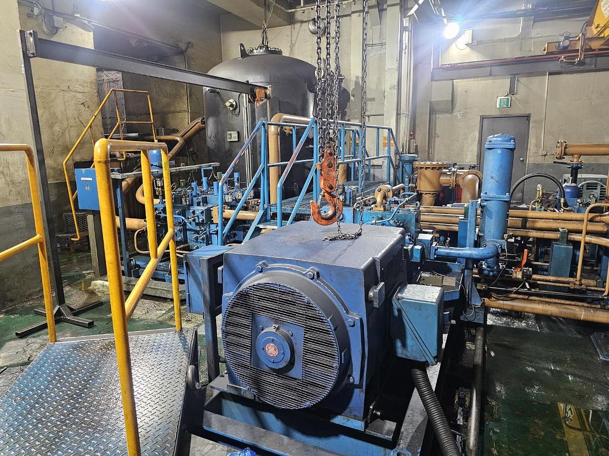 Used 8000 tons Press Forging Open Die Hydraulic United