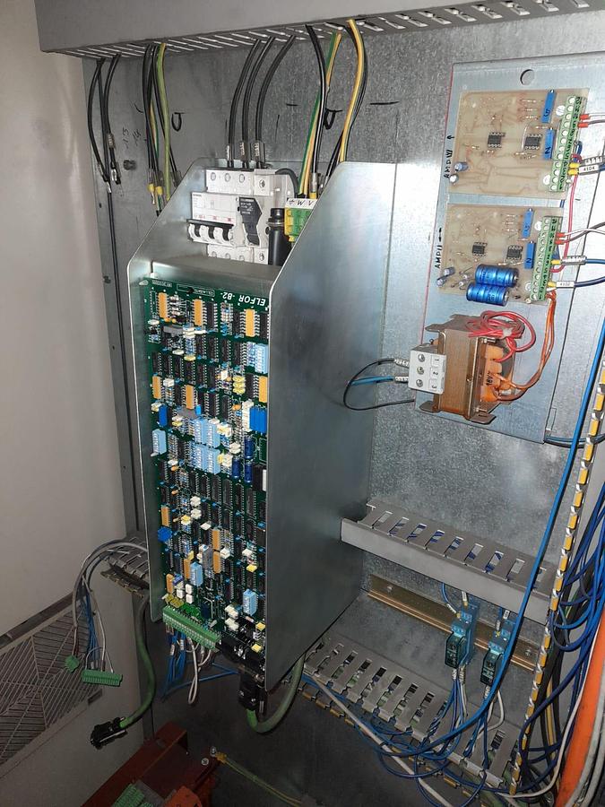 Used Lathe Vertical Turning Tos SKJ12A