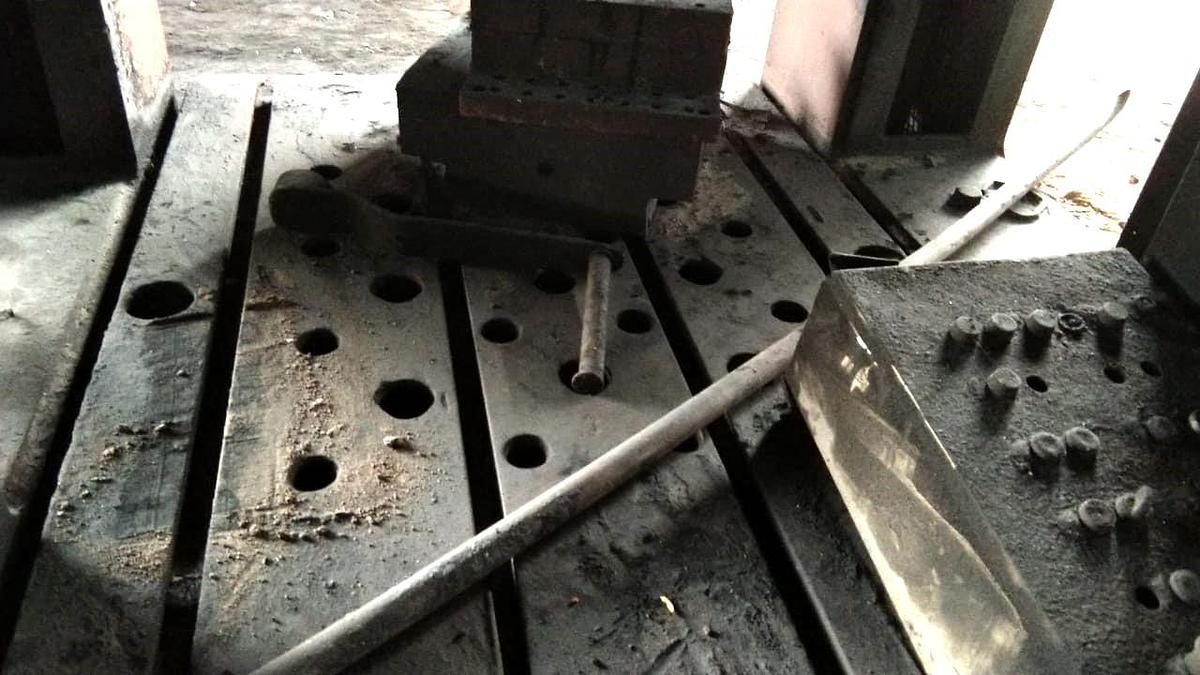 Used 800 tons Press Trimming WMW Erfurt PKZE800