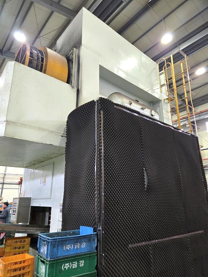 Used 400 tons Press Sheet Stamping Mechanical SIMPAC SL2-400