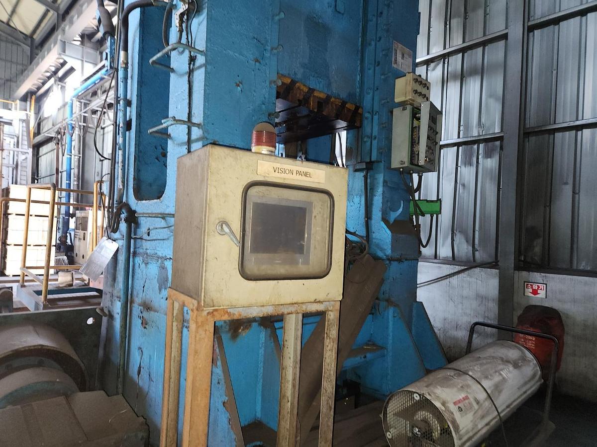 Used 500 tons Press Trimming Jeil