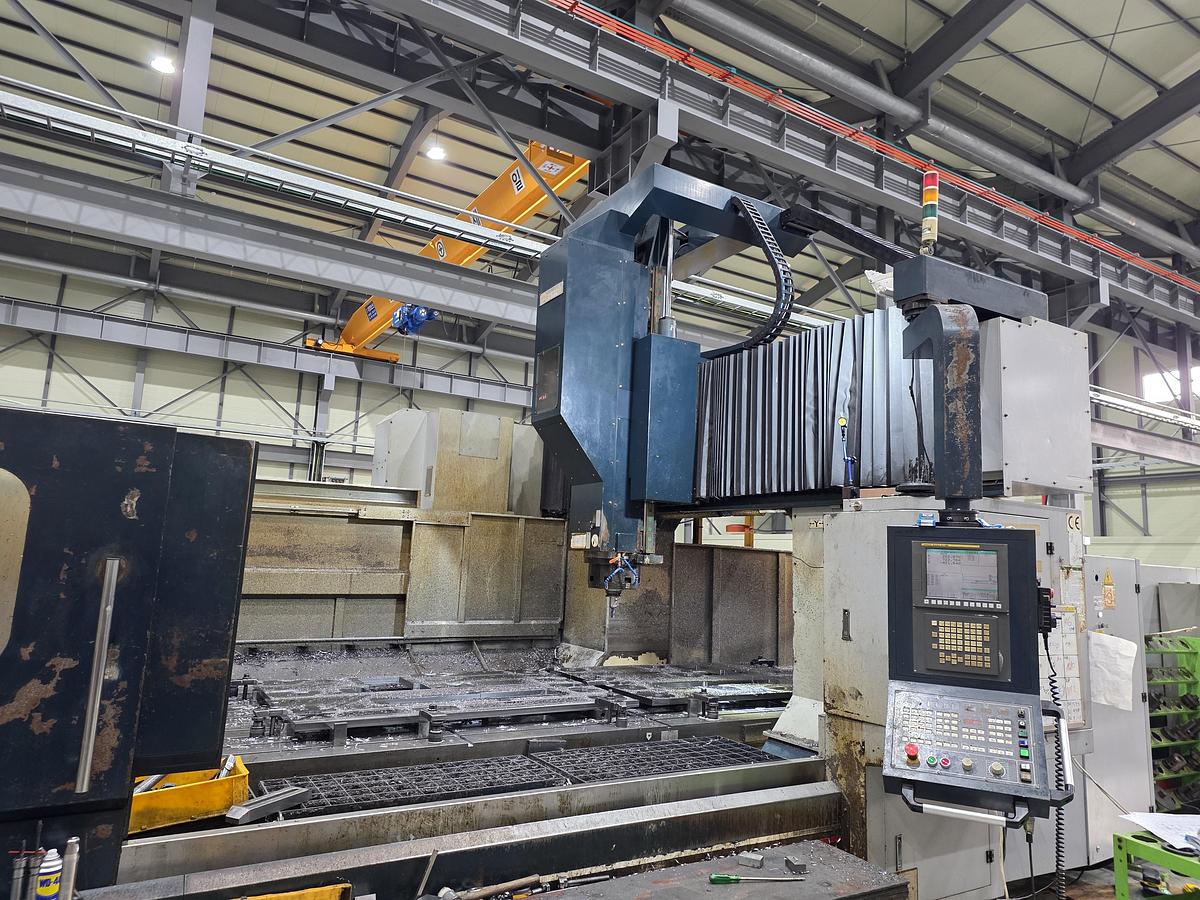 Machining Center Vertical Pinnacle DV-1742
