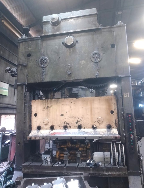 Used 315 tons Press Sheet Stamping Mechanical WMW Erfurt
