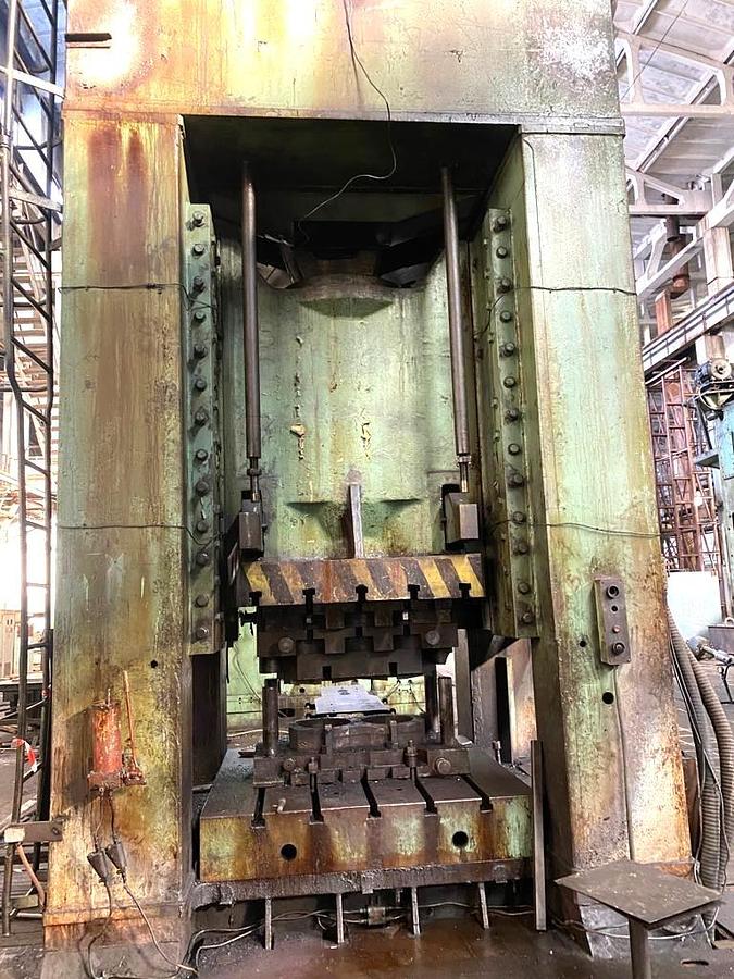Used 1600 tons Press Trimming TMP Voronezh Russia K2542