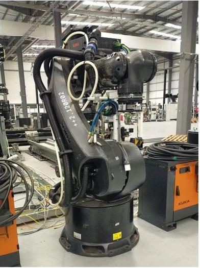 Used Robot Kuka KR360/R2830/FLR