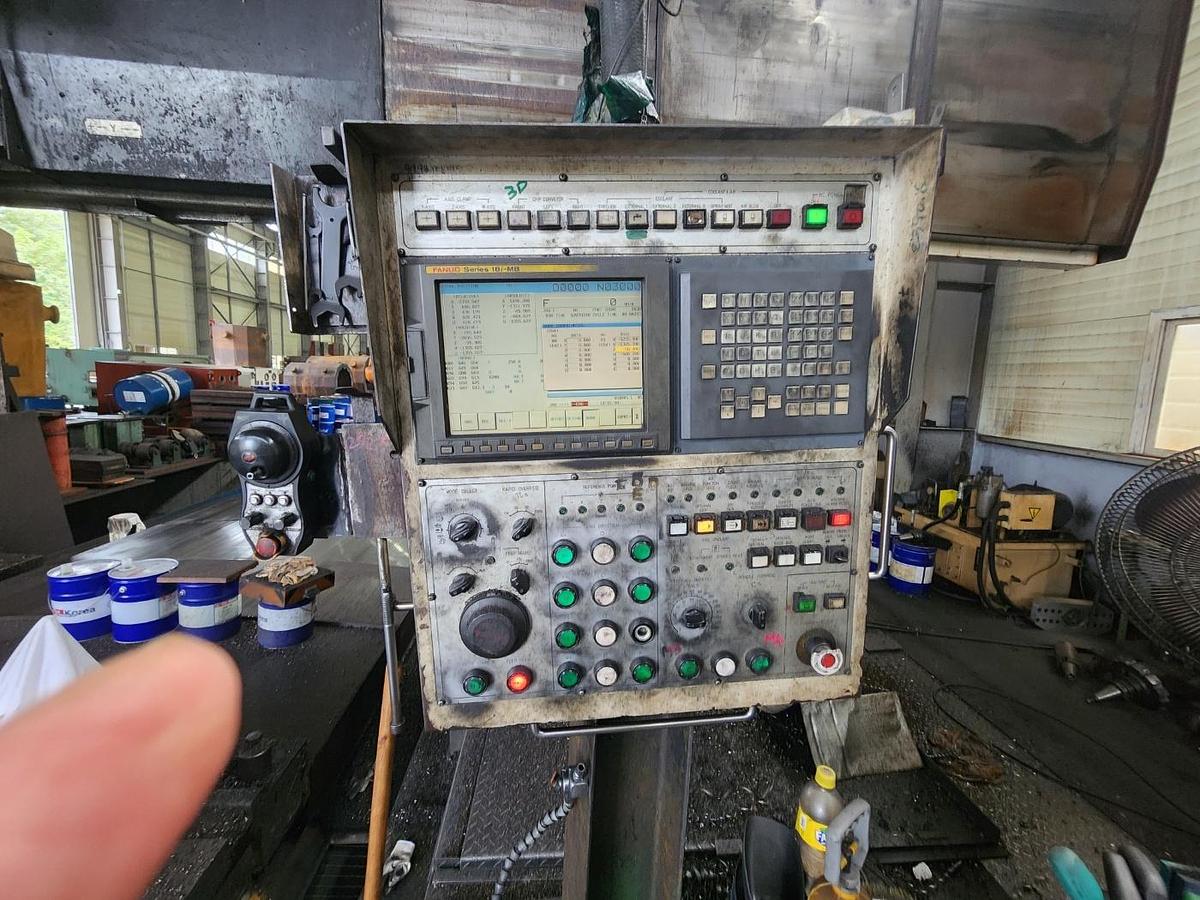 Used Face Machining Center HNK HR30