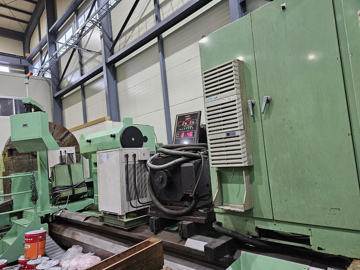 Used Lathe CNC Hankook