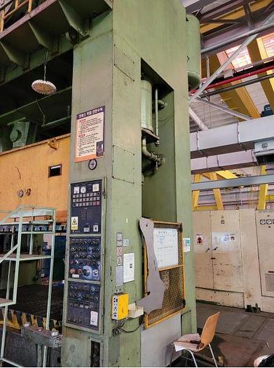 Used 400 tons Press Sheet Stamping Mechanical Ssangyong DE2P-400
