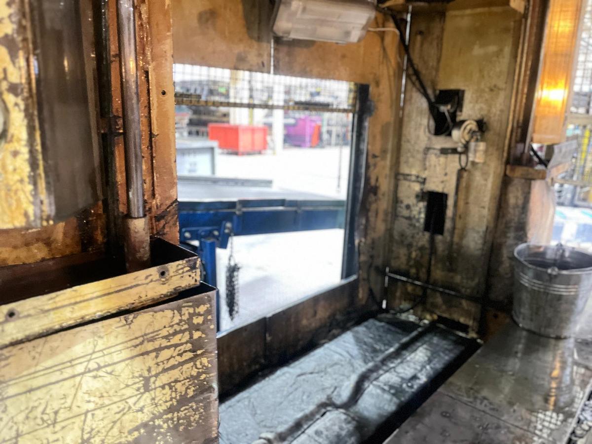 Used 800 tons Press Sheet Stamping Mechanical WMW Erfurt PKZV800FS