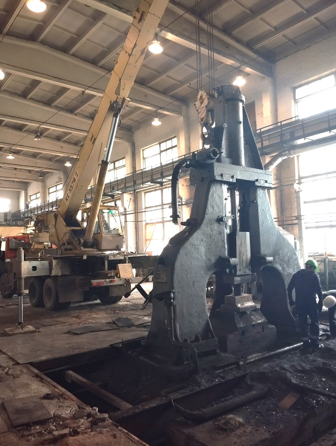 Used 3.15 tons Hammer Forging Pneumatic Stanko M2145