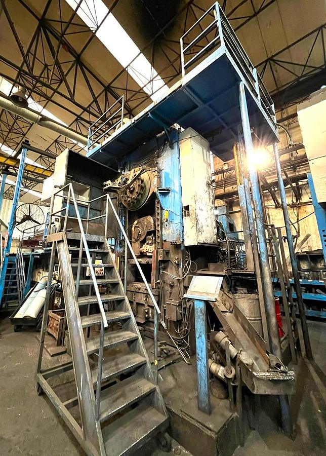 Used 1000 tons Press Hot Forging Smeral LZK1000