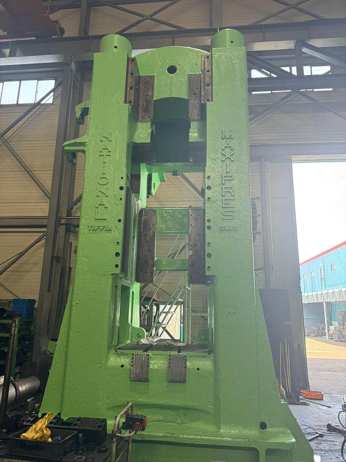Refurbished 1600 tons Press Hot Forging National Maxipress