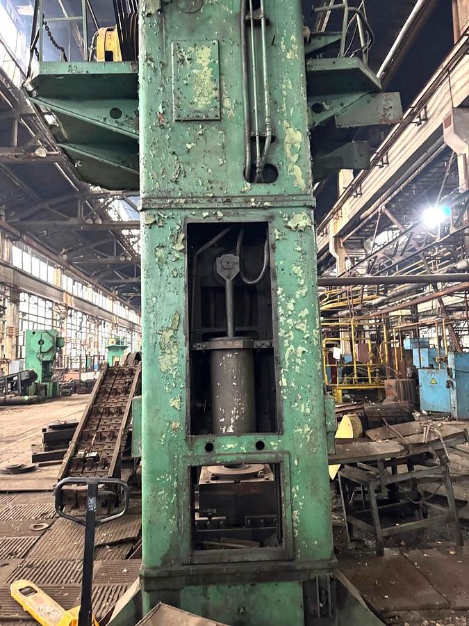 Used 400 tons Press Trimming TMP Voronezh Russia KB9536